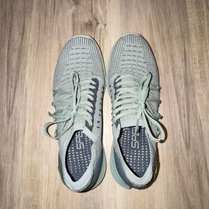 light green Under Armour SpeedForm Slingshot 2